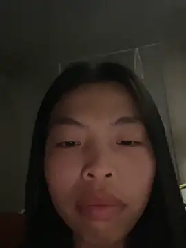 Snapshot of lux-su chatting on 12/19/25, 03:41 lux-su online show from 12/19/25, 03:41