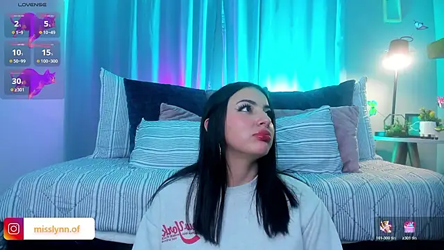 Missslynnn online show from 03/08/26, 03:21