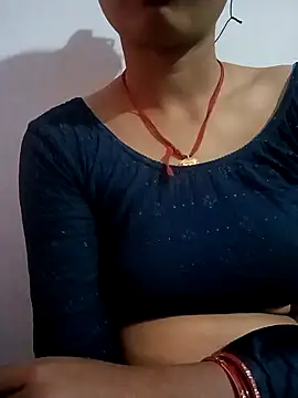 Snapshot of Arti_hot44A chatting on 12/20/25, 08:54 Arti hot44A online show from 12/20/25, 08:54