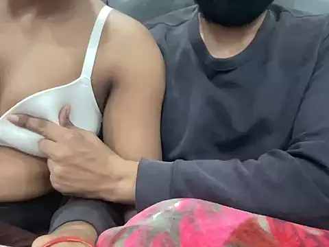 Snapshot of Queen_089 chatting on 12/17/25, 06:36 Queen 089 online show from 12/17/25, 06:36