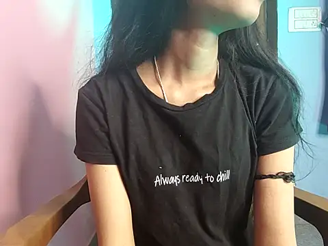 Snapshot of Maira_00 chatting on 12/16/25, 06:51 Maira 00 online show from 12/16/25, 06:51