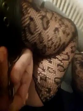 Peanutgirl online show from 12/13/25, 10:04