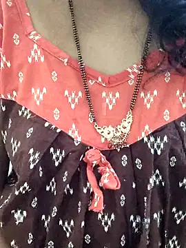 Snapshot of anasuya-telugu chatting on 12/16/25, 11:32 anasuya-telugu online show from 12/16/25, 11:32