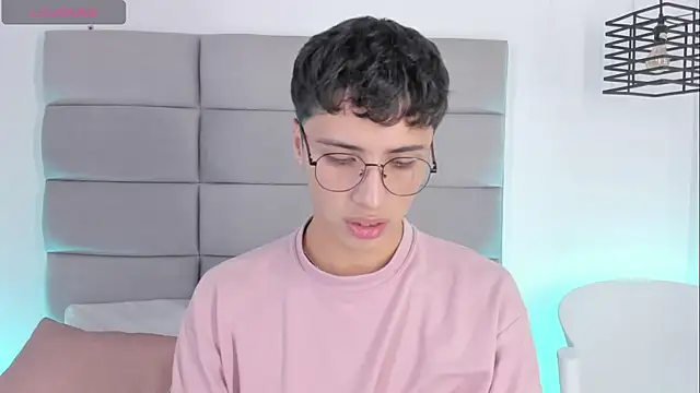 JoshClaarktt online show from 03/31/26, 04:13