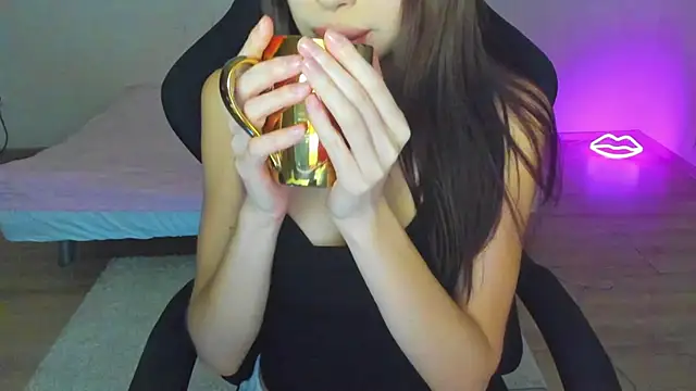 ufizuf online show from 12/15/25, 09:02