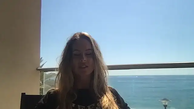 LeMilf online show from 03/25/26, 12:00