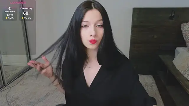 AlicePowells online show from 04/14/26, 11:27