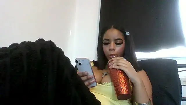 CherryMaeX online show from 01/14/26, 09:37