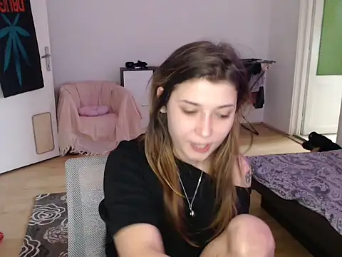 AlienforTwenty online show from 12/23/25, 10:13