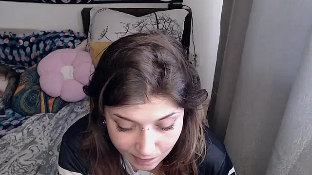 AlienforTwenty online show from 04/19/26, 12:26