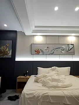 Snapshot of xisibolang4163 chatting on 12/18/25, 03:01 xisibolang4163 online show from 12/18/25, 03:01