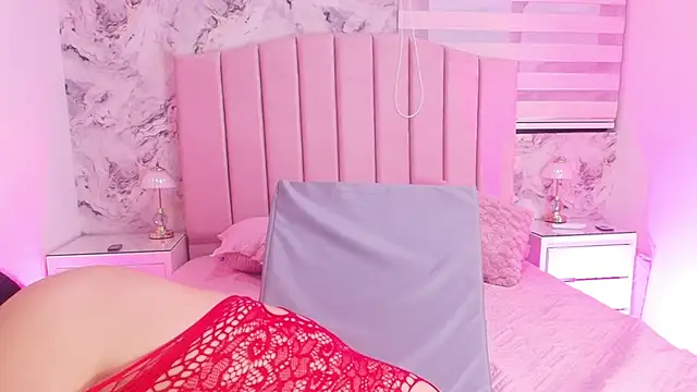 sofia go  online show from 12/15/25, 11:58