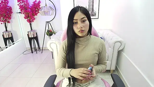 Carolina cherry online show from 02/25/26, 12:15