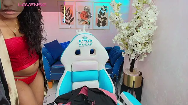 Nina willyams online show from 01/18/26, 03:43