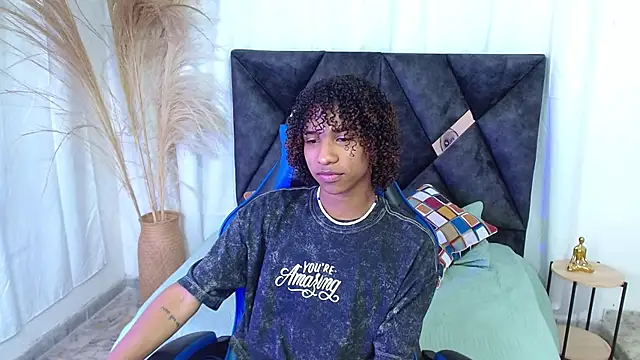 angelll18  online show from 01/06/26, 08:45