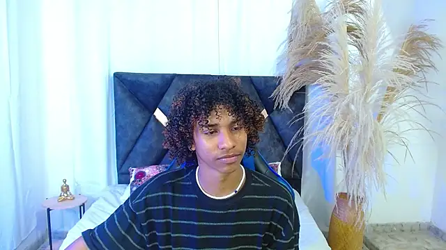 angelll18  online show from 02/09/26, 08:35