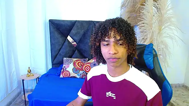 angelll18  online show from 03/21/26, 08:34