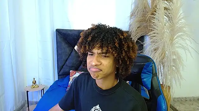 angelll18  online show from 04/01/26, 09:01