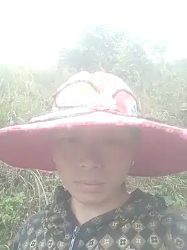 Snapshot of Yu_Ethnicgirl chatting on 12/17/25, 07:58 Yu Ethnicgirl online show from 12/17/25, 07:58