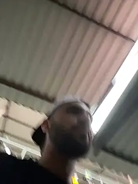 jamess 0 online show from 04/10/26, 09:41