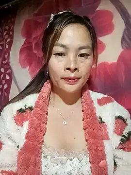 Snapshot of Mayly-s chatting on 12/17/25, 12:38 Mayly-s online show from 12/17/25, 12:38