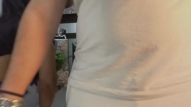 Snapshot of Chel_seth chatting on 01/06/26, 04:27 Chel seth online show from 01/06/26, 04:27