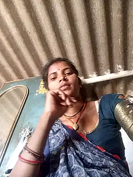 Snapshot of Akanksha_thakur chatting on 12/14/25, 05:02 Akanksha thakur online show from 12/14/25, 05:02
