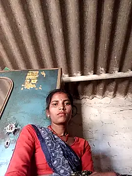 Snapshot of Akanksha_thakur chatting on 12/16/25, 04:50 Akanksha thakur online show from 12/16/25, 04:50