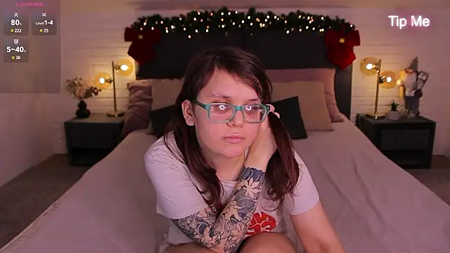 Ariell Mini online show from 01/31/26, 07:11