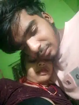 Snapshot of cutee_bhabhi12 chatting on 12/17/25, 04:46 cutee bhabhi12 online show from 12/17/25, 04:46