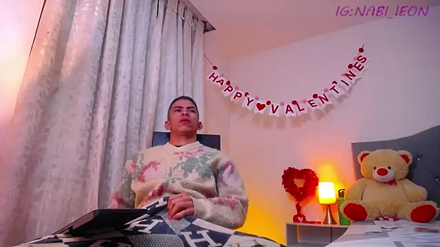 TOMBOYSEXX online show from 02/15/26, 10:03