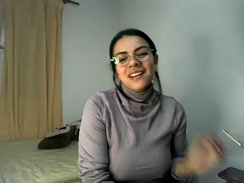 luluclark69 online show from 06/08/26, 10:32
