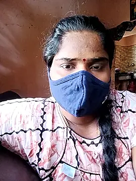 Snapshot of Tamil_Bhuvi69 chatting on 12/18/25, 07:36 Tamil Bhuvi69 online show from 12/18/25, 07:36