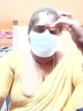 Snapshot of Tamil_Bhuvi69 chatting on 02/21/26, 04:52 Tamil Bhuvi69 online show from 02/21/26, 04:52