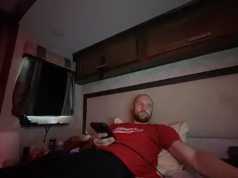 SparkledExtern online show from 02/08/26, 03:04