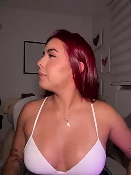 Zarahs Blare1 online show from 12/16/25, 02:38