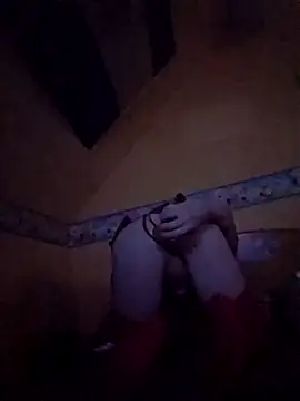 Snapshot of StrictChain458 chatting on 12/17/25, 12:05 StrictChain458 online show from 12/17/25, 12:05