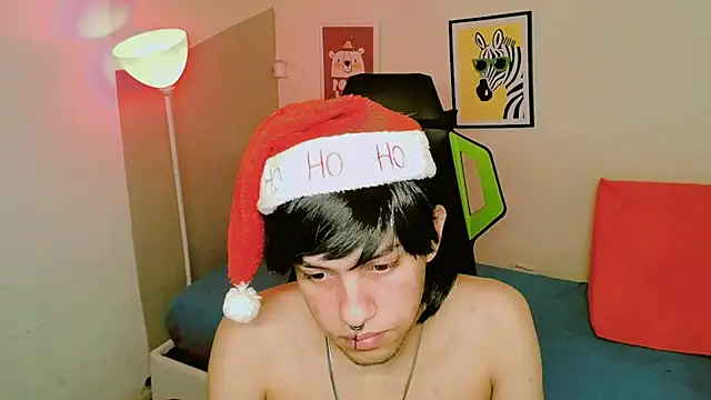 Snapshot of Luky_twink chatting on 12/17/25, 05:13 Luky twink online show from 12/17/25, 05:13