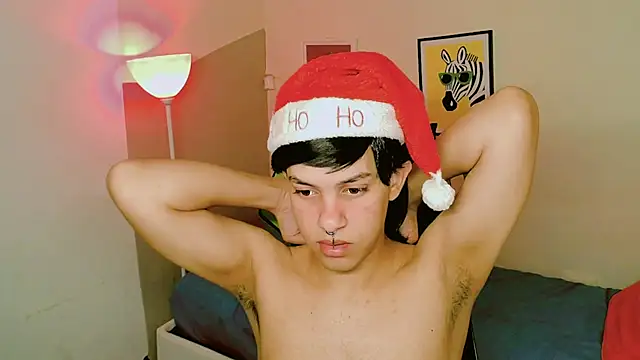 Snapshot of Luky_twink chatting on 12/17/25, 08:15 Luky twink online show from 12/17/25, 08:15