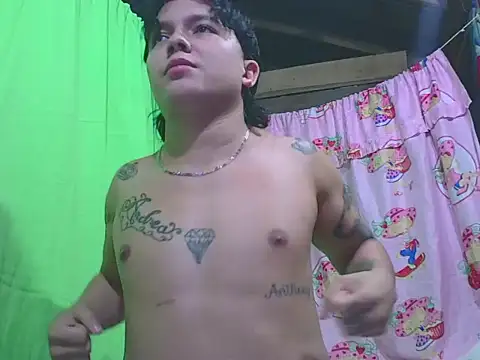 ADAM-DRIVER online show from 12/17/25, 04:51