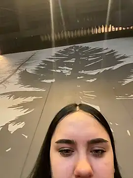 Snapshot of ErikaMurr chatting on 12/16/25, 03:55 ErikaMurr online show from 12/16/25, 03:55