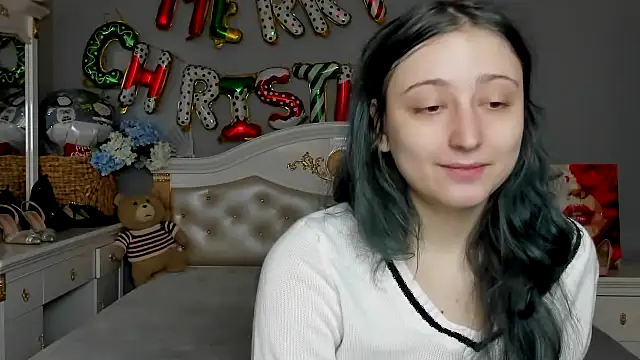 Snapshot of MermeiDia chatting on 12/17/25, 09:26 MermeiDia online show from 12/17/25, 09:26