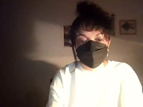 Snapshot of DeligDanny chatting on 12/21/25, 06:53 DeligDanny online show from 12/21/25, 06:53