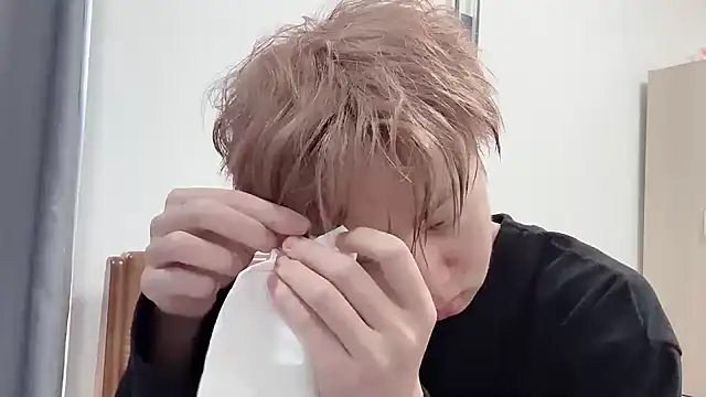 Snapshot of hafabva chatting on 02/05/26, 02:27 hafabva online show from 02/05/26, 02:27