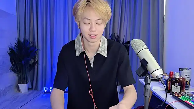 Snapshot of hafabva chatting on 03/09/26, 02:15 hafabva online show from 03/09/26, 02:15