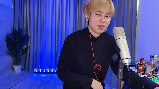 Snapshot of hafabva chatting on 03/10/26, 02:27 hafabva online show from 03/10/26, 02:27