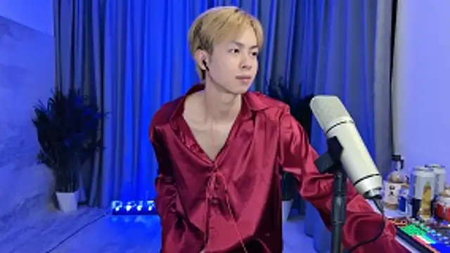 Snapshot of hafabva chatting on 03/12/26, 02:01 hafabva online show from 03/12/26, 02:01