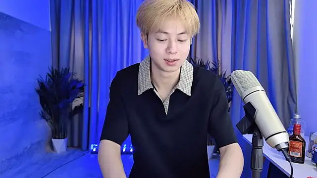 Snapshot of hafabva chatting on 03/21/26, 02:05 hafabva online show from 03/21/26, 02:05