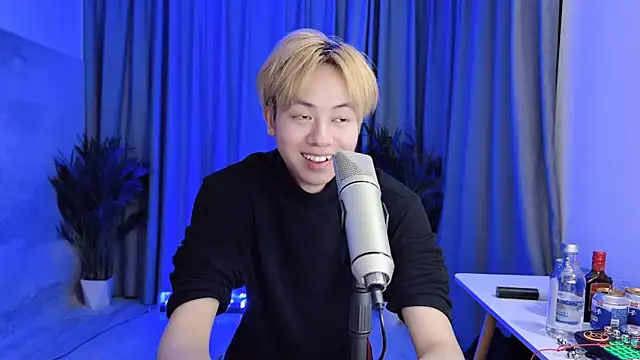 Snapshot of hafabva chatting on 03/23/26, 01:59 hafabva online show from 03/23/26, 01:59