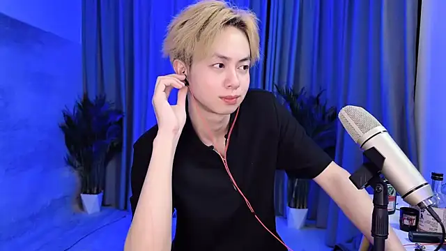 Snapshot of hafabva chatting on 03/26/26, 03:28 hafabva online show from 03/26/26, 03:28